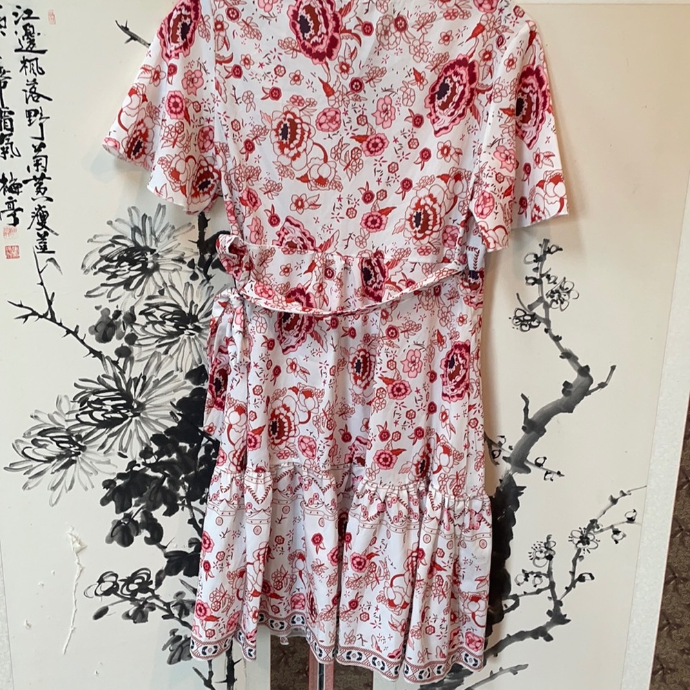 Floral wrap dress - Picture 2 of 6